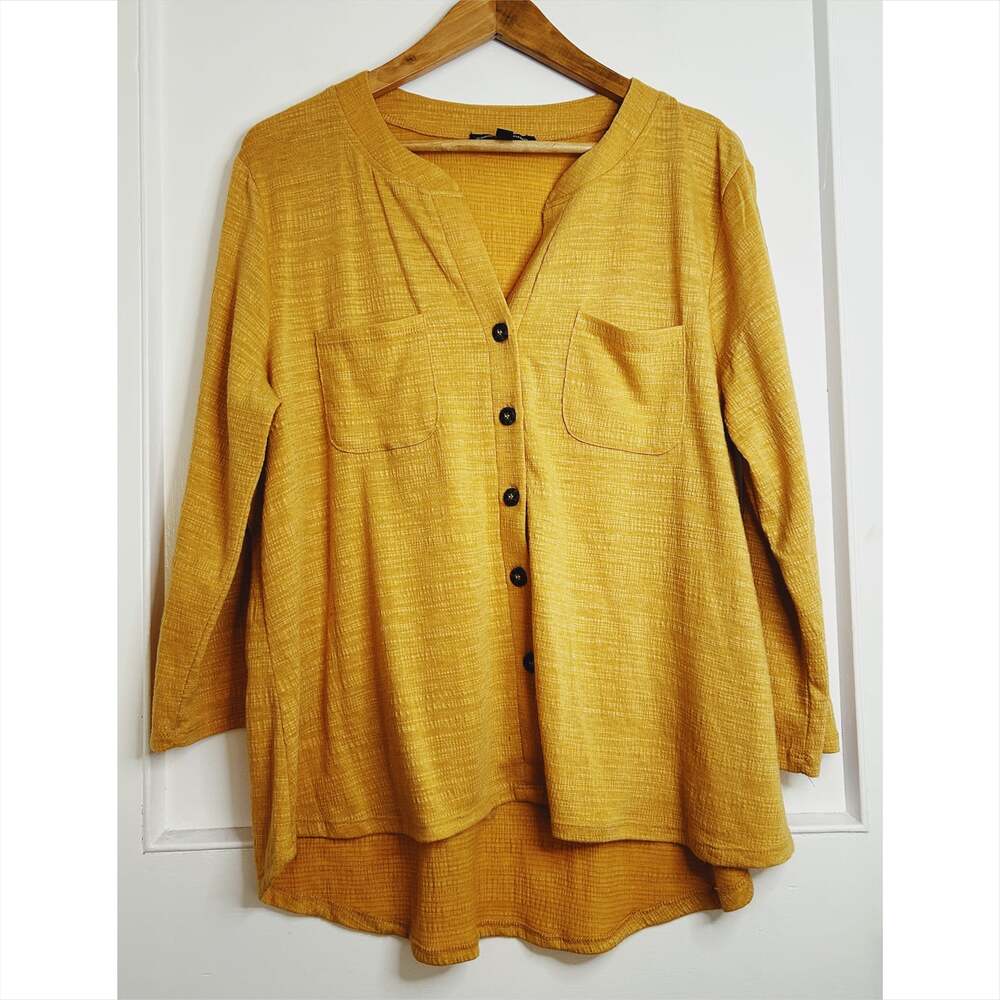Women's Cable & Gauge Light Orange/Peach Blouse Size XL